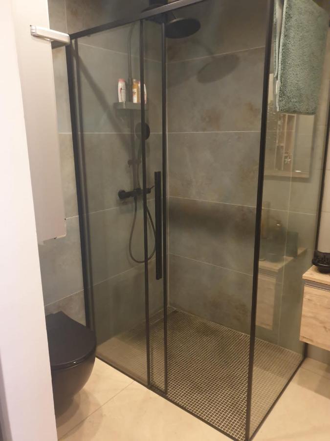 Apartma Na Klancu كوباريد المظهر الخارجي الصورة
